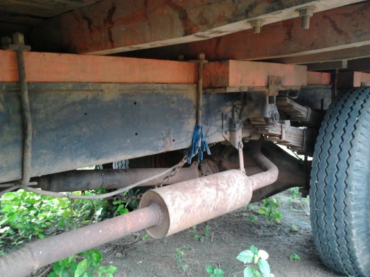 **370,000 บ.ต่อรอง**ขาย 6ล้อใหญ่คัสซีใหญ่ๆเต็มไม่เรียวปลาย ช่วงล่างตู้มๆ ISUZU JCR420 เครื่อง6BD1 165HP อึด ทน ไม่จุกจิก ช่วงล่างใหญ่เฟืองท้ายFUSO คัสซีสวยไม่ผุไม่ดาม มีบวมซับในนิดหน่อยช่วงปลายบริเวณช่วงล้อหลัง มีร้าว2นิ้วตรงกลางตัวด้านซ้าย คัสซีปลายใหญ่ไ