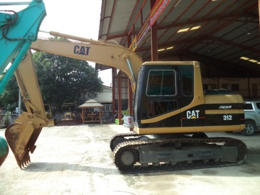 ขายรถแบคโฮ CAT 312 เก่านอก สภาพพร้อมใช้ราคาถูก สนใจสอบถามรายละเอียดโทร 0890000080 ..0819443772 ..0819448457