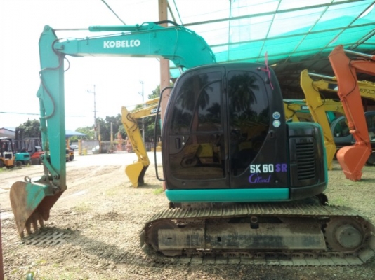 ขายรถแบคโฮ KOBLCO SK60-6SR เก่านอก สภาพพร้อมใช้ราคาถูก สนใจสอบถามรายละเอียดโทร 0890000080 ..0819443772 ..0819448457