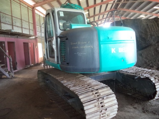 ขายรถแบคโฮ KOBLCO SK135 SR LC เก่านอก สภาพพร้อมใช้ราคาถูก สนใจสอบถามรายละเอียดโทร 0890000080 ..0819443772 ..0819448457