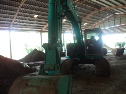 ขายรถแบคโฮ KOBLCO SK135 SR LC เก่านอก สภาพพร้อมใช้ราคาถูก สนใจสอบถามรายละเอียดโทร 0890000080 ..0819443772 ..0819448457