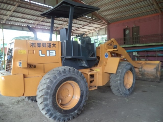 ขายรถตักล้อยาง TCM L13-3 มีตู้ เก่านอก สภาพพร้อมใช้ราคาถูก สนใจสอบถามรายละเอียดโทร 0890000080 ..0819443772 ..0819448457