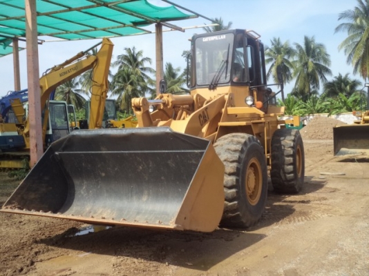 ขายรถตักล้อยาง CAT 936E เก่านอก สภาพพร้อมใช้ราคาถูก สนใจสอบถามรายละเอียดโทร 0890000080 ..0819443772 ..0819448457