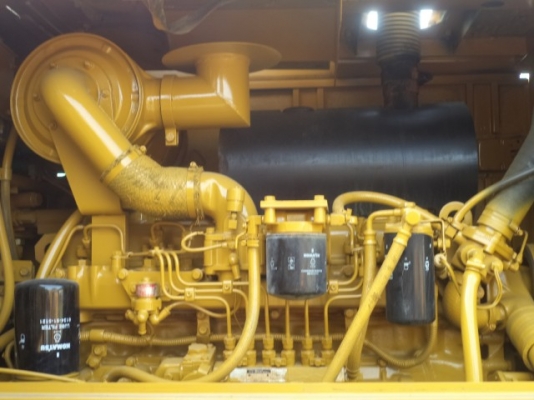 ขายรถตักล้อยาง CAT 926 ปี2000 มีตู้มีแอร์ เก่านอก สภาพพร้อมใช้ราคาถูก สนใจสอบถามรายละเอียดโทร 0890000080 ..0819443772 ..0819448457