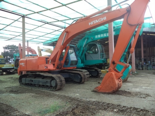 ขายรถแบคโฮ HITACHI EX 120-3 เก่านอก สภาพพร้อมใช้ราคาถูก สนใจสอบถามรายละเอียดโทร 0890000080 ..0819443772 ..0819448457