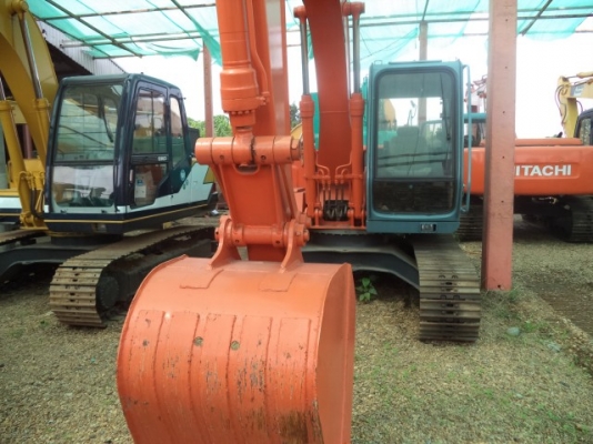 ขายรถแบคโฮ HITACHI EX 120-3 เก่านอก สภาพพร้อมใช้ราคาถูก สนใจสอบถามรายละเอียดโทร 0890000080 ..0819443772 ..0819448457