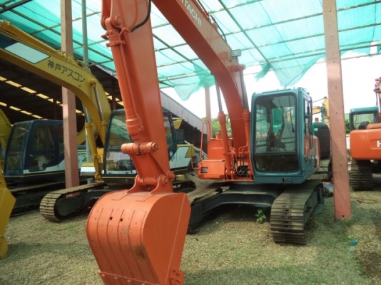 ขายรถแบคโฮ HITACHI EX 200-3 เก่านอก สภาพพร้อมใช้ราคาถูก สนใจสอบถามรายละเอียดโทร 0890000080 ..0819443772 ..0819448457