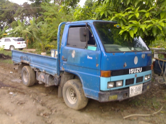 ขาย 4ล้อกลาง NKR55EU เครื่อง88แรง เกียร์สั้น รถห้างแท้ๆ