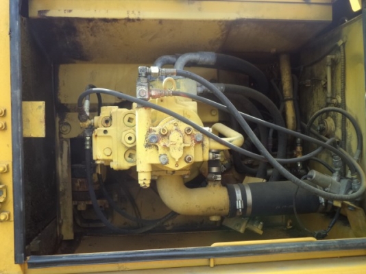 ขายรถแบคโฮ KOMATSU PC200- 6เก่านอก สภาพพร้อมใช้ราคาถูก สนใจสอบถามรายละเอียดโทร 0890000080 ..0819443772 ..0890806827