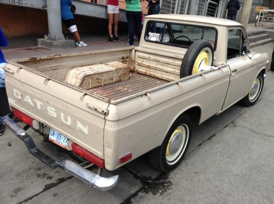 ขายฝาท้ายดัทสัน 521 ขายฝาท้ายดัทสัน 521