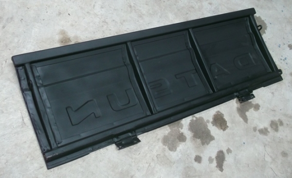 ขายฝาท้ายดัทสัน 521 ขายฝาท้ายดัทสัน 521