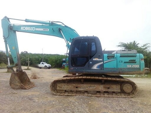 รถแบคโฮ KOBELCO  200  YN - 12   ( รถทำงาน. 6,xxx กม. )  สนใจติดต่อ 081 - 6079515