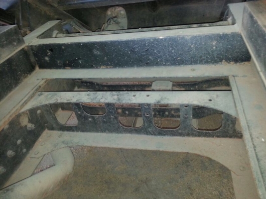 รถฮีโน่ 6 ล้อดั้ม FC9J 150 แรงม้า. ปี 52 สนใจติดต่อ 081 - 6079515 รถฮีโน่ 6 ล้อดั้ม FC9J 150 แรงม้า. ปี 52 สนใจติดต่อ 081 - 6079515