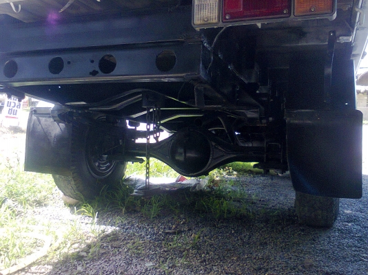 ขายรถบรรทุก4ล้อกลางISUZU หัวการ์ตูนสภาพสวยพร้อมใช้