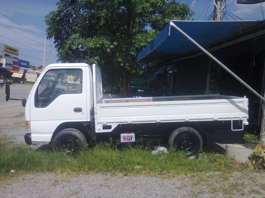 ขายรถบรรทุก4ล้อกลางISUZU หัวการ์ตูนสภาพสวยพร้อมใช้