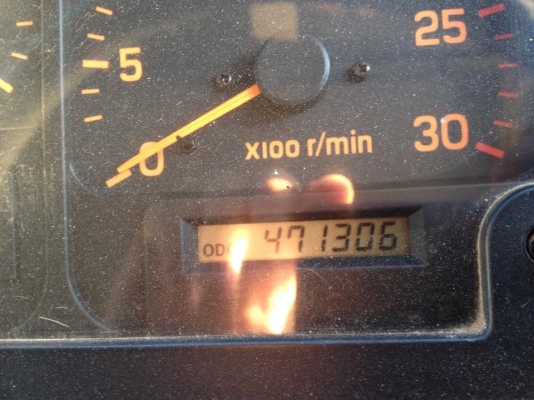 ขายดาวน์ Isuzu Deca 270  ปี 47ยูโร 2 ดั้ม สามมิตร รอนเฉียงมีระบบลากพ่วง