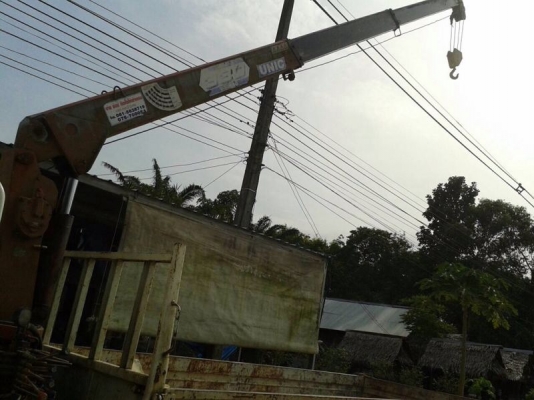 รถอีซูซุ 6 ล้อ FRR 210 แรงม้า ติดเครน 3.30 ตัน. ปี 52 สนใจติดต่อ 081 - 6079515 รถอีซูซุ 6 ล้อ FRR 210 แรงม้า ติดเครน 3.30 ตัน. ปี 52 สนใจติดต่อ 081 - 6079515