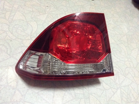 ไฟท้าย honda ซีวิคแท้ข้างซ้ายมือสอง สภาพใหม่ 800 บาท