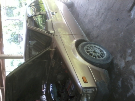 ขายซันนี่b11ซักคัน ก่อนที่จะแยกชิ้นส่วนขายนะ