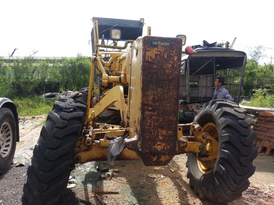 ขายด่วน รถเกรด KOMATSU GD625A-1 สภาพสวยจัด (เอกสารสัญญาชื่อขาย  ลดราคาแล้วครับ