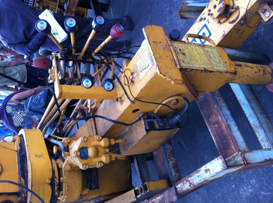 ขายเครนติดรถบรรทุก TANADO