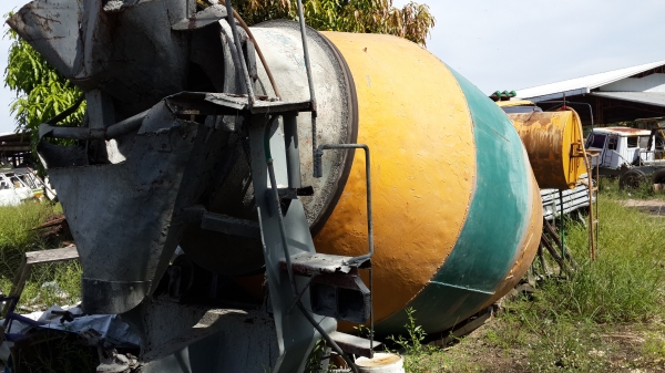 ขายโม่ปุน 5 คิวพร้อมตัวปั่น