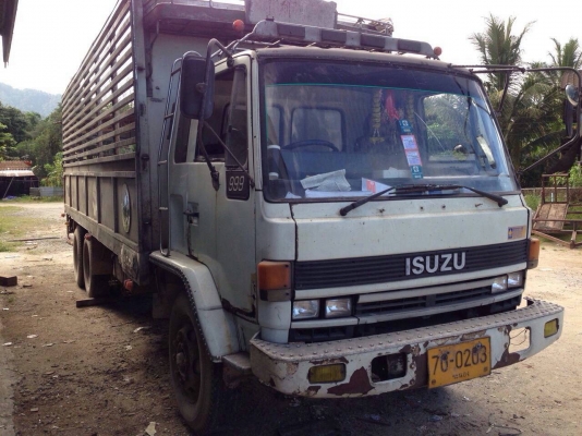 10ล้อเพลาเดียว ร็อค175แรง สภาพวยใช้ได้...เดิมๆ เครื่อง คัสซี สวย... 10ล้อเพลาเดียว ร็อค175แรง สภาพวยใช้ได้...เดิมๆ เครื่อง คัสซี สวย...