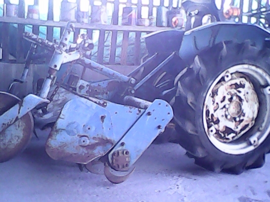 ต้องการขายรถไถนานั่งขับ MITSUBISHI 18 แรง พร้อมโรตารี่ ต้องการขายรถไถนานั่งขับ MITSUBISHI 18 แรง พร้อมโรตารี่