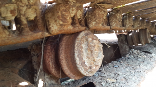 ขายด่วนรถแมคโคร KOMUTSU PC 200-5 เดิม ๆ พร้อมใช้