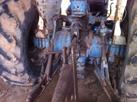 FORD 6600 T3 เสื้อเรียบ เกียร์D7NN หางD7NN ไอดีกลม ปั้มเหลี่ยม หาง7 หาง3 ใบดัน เล่มพร้อม