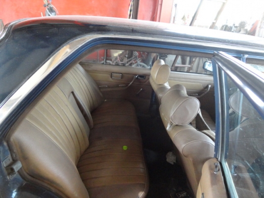 ฝากขาย BENZ 240D ตาตั้งถูกๆสักคัน