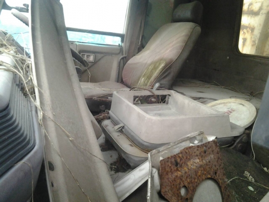 หัว แชชซี FUSO 527 MA ขายตามสภาพ หัว แชชซี FUSO 527 MA ขายตามสภาพ