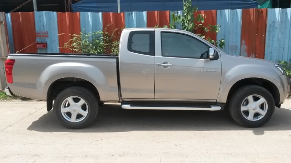 ขายรถ ALL NEW อีซูซุ ปี 2012 เกียร์อ้อโต้ ตัวท็อปสุด ขายรถ ALL NEW อีซูซุ ปี 2012 เกียร์อ้อโต้ ตัวท็อปสุด