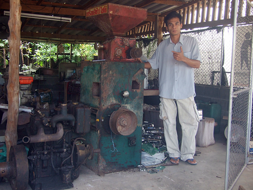 ขายเครื่องสีข้าวกำลังการผลิต200กก./ชั่วโมงหรือ4800กก./รอบ ขายเครื่องสีข้าวกำลังการผลิต200กก./ชั่วโมงหรือ4800กก./รอบ