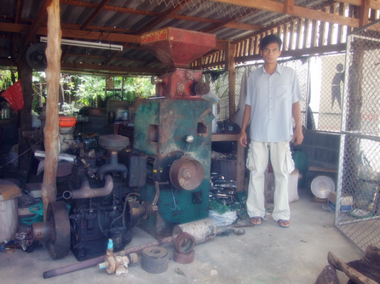 ขายเครื่องสีข้าวกำลังการผลิต200กก./ชั่วโมงหรือ4800กก./รอบ ขายเครื่องสีข้าวกำลังการผลิต200กก./ชั่วโมงหรือ4800กก./รอบ