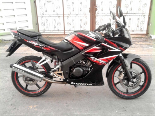 ขออนุญาติขาย HONDA CBR 150 ปี 50 สภาพนางฟ้าสวยจัด สตา์ร์ทมือ โอนให้ฟรี