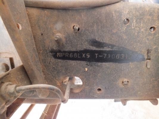 ISUZU NPR 120 ห้างเเท้ ฝาขาว เอกสารเล่มทะเบียนพร้อมโอน