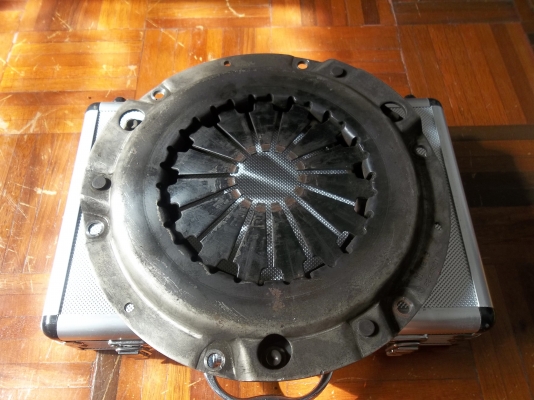 จานกดคลัทช์ มังกรทอง