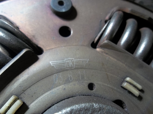 จานกดคลัทช์ มังกรทอง