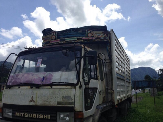 รถมิตซู 10 ล้อ รั่ว FN517M - TB 190 แรงม้า. สนใจติดต่อ 081 - 6079515 รถมิตซู 10 ล้อ รั่ว FN517M - TB 190 แรงม้า. สนใจติดต่อ 081 - 6079515