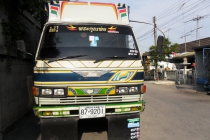 ขาย 6 ล้อ   HINO KM 779/117  แรง 400000  บาท