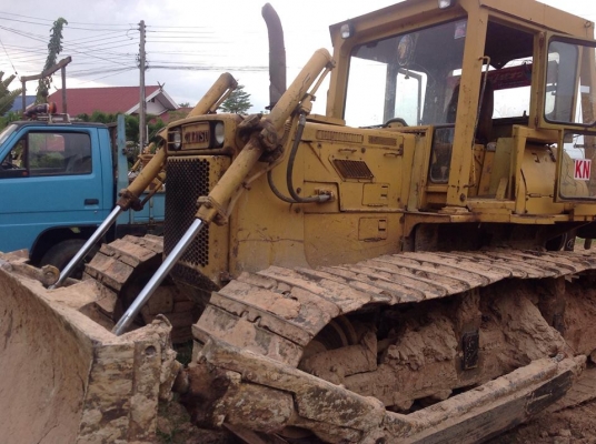 ขายรถแทรคเตอร์ KOMATSU รุ่น  D50A-16 และD53P-16