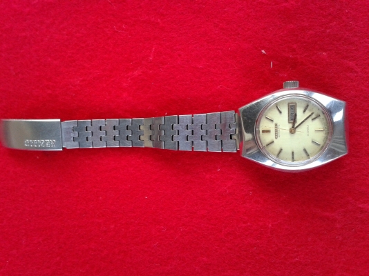 นาฬิกา automatic ยี่ห้อ  citizen lady