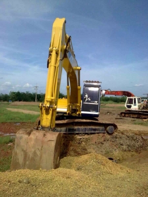 ขายด่วน!! KOBELCO SK200-3. สภาพสวยค่ะ พร้อมใช้งาน เอกสารใบแจ้งจำหน่าย