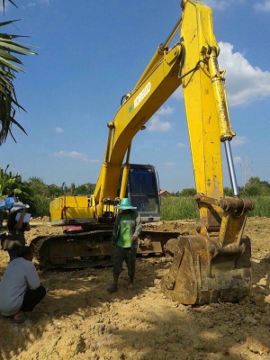 ขายด่วน!! KOBELCO SK200-3. พร้อมใช้งาน เอกสารใบแจ้งจำหน่าย