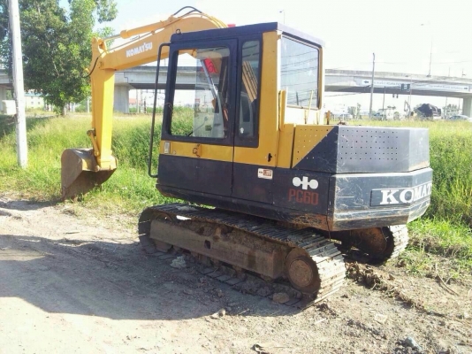 ขายด่วน!!! KOMATSU PC60-5 เอกสารสัญญาซื้อขาย พร้อมใช้งานค่ะ