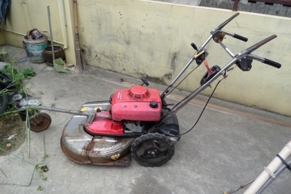 เครื่องตัดหญ้า HONDA UM 2460 แบบเดินตามพร้อมใช้งาน นำเข้าญี่ปุ่น ราคา 9,800