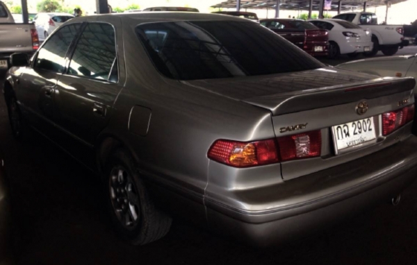 ***ขายแล้วครับขอบคุณ Truck2hand ขาย เก๋งสวยๆเดิมบางทั้งคัน ไม่เคยติดแก๊ส TOYOTA CAMRY 2.2 SE.G AUTO ตัวท็อป ปี43/00 เครื่องเดิมเกียร์เดิม ภายในสวย อ็อปชั่นครบ แอร์เย็น สีสันสวยบางทั้งคัน หน้า-หลังเดิมๆไม่เคยชน ไม่จมน้ำ ภายในสวยครบ ยางดี ล้อ