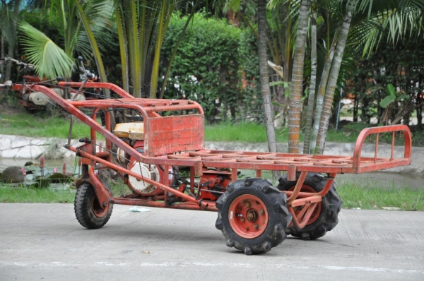 ขายรถ3ล้อKUBOTA บรรทุกสินค้าอเนคประสงค์ มีเกียร์ สภาพเดิมๆจากญี่ปุ่นยังไม่เคยใช้ในไทย 12,500เท่านั้น!!