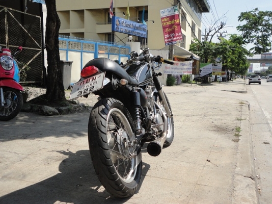 YAMAHA SR 400 (INV.)